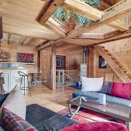Chalet Rivendell 샬레 Sarreyer